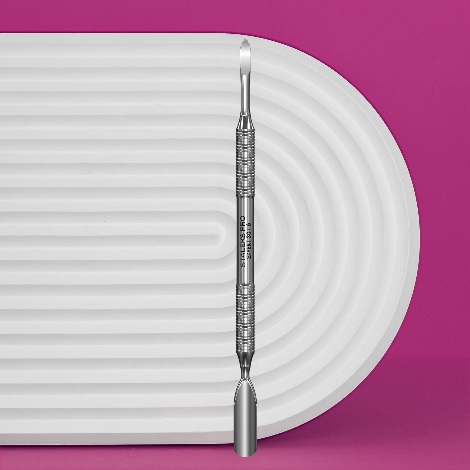 Kopytko do manicure EXPERT 30 TYPE 6 (popychacz szeroki zaokrąglony i czyścik paznokci)