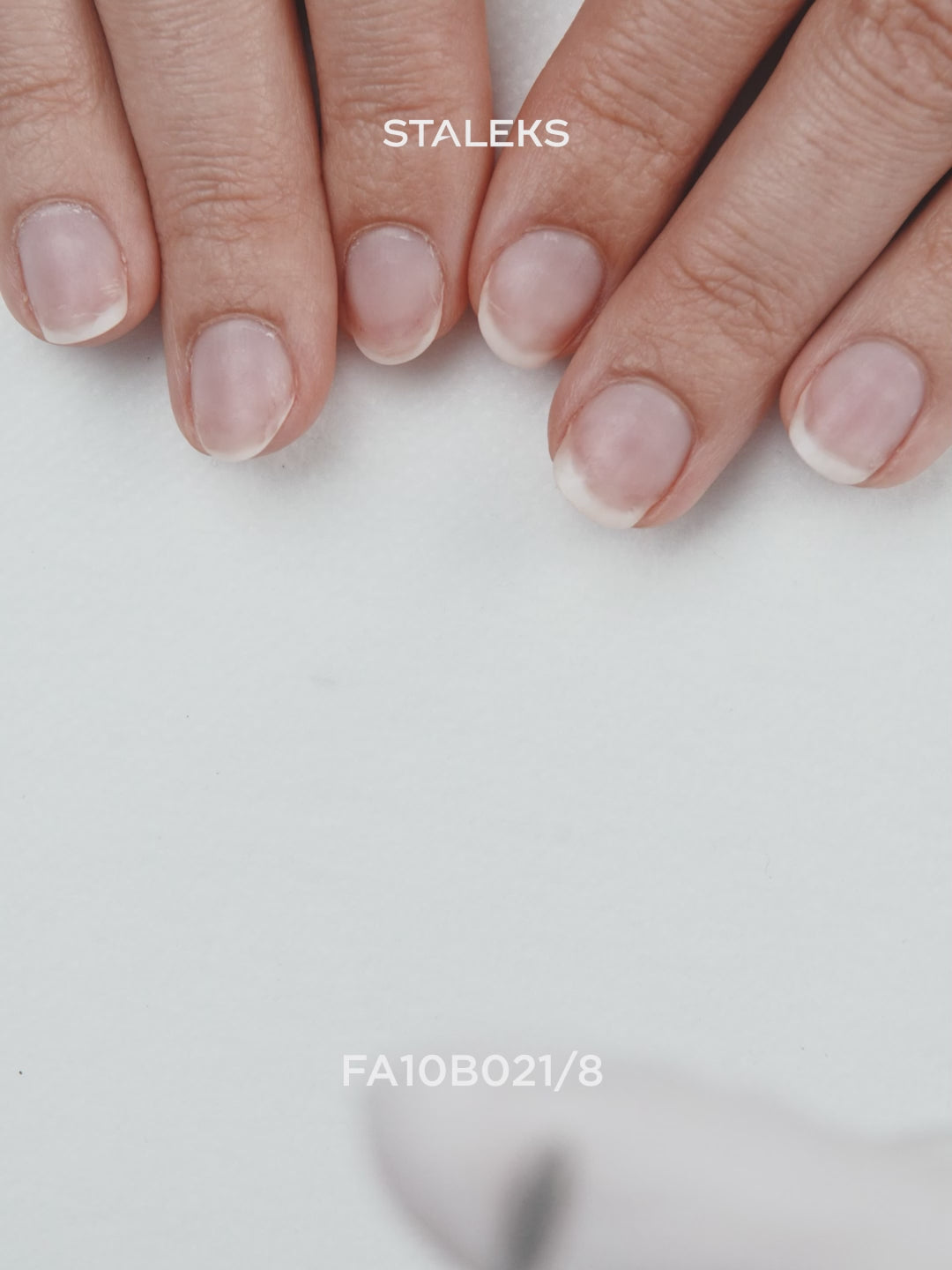 Załaduj wideo: STALEKS EXPERT Frez diamentowy „płomień” niebieski, średnica 2,1 mm, część robocza 8 mm
