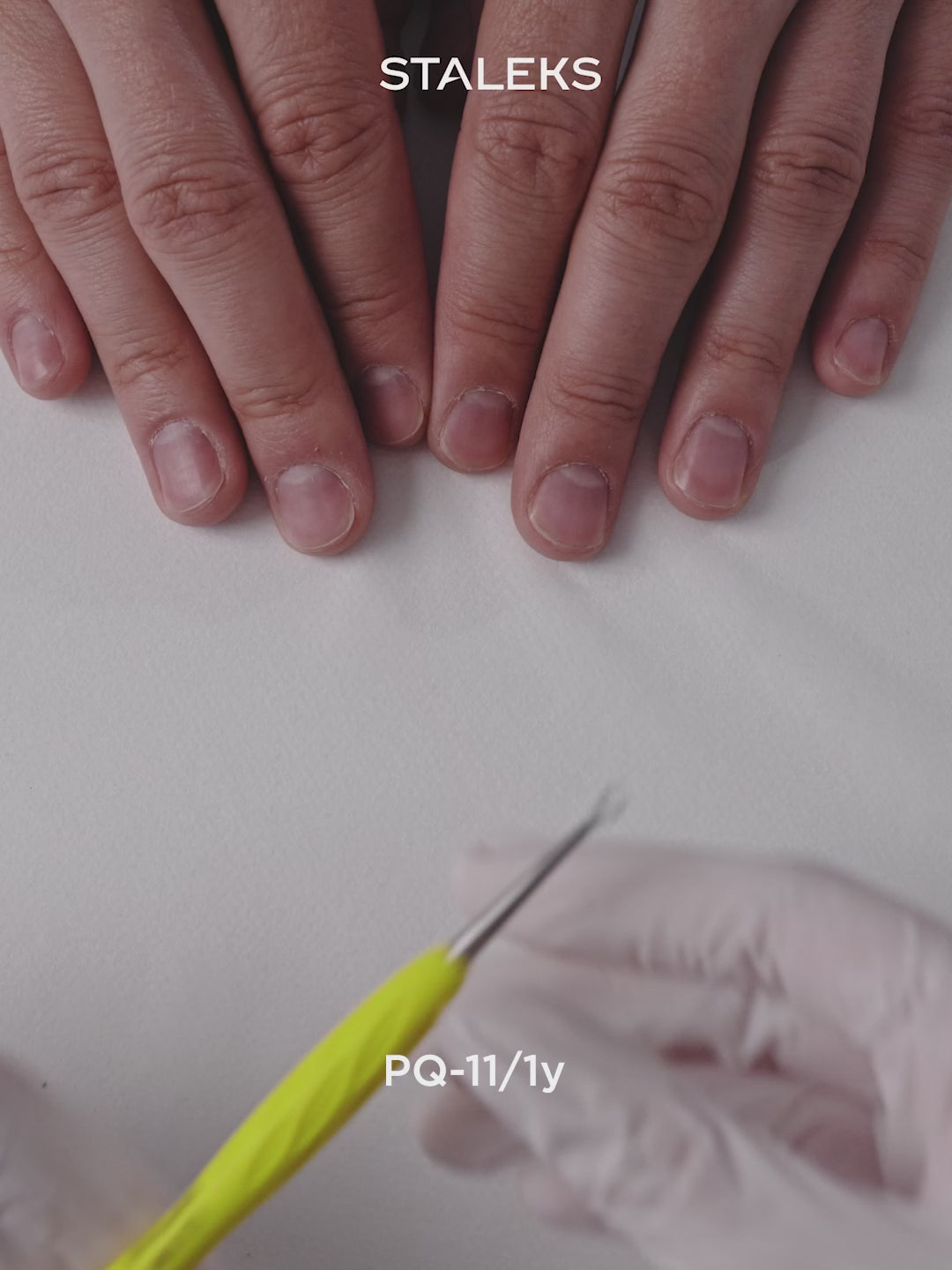 Załaduj wideo: STALEKS UNIQ 11 TYPE 1 Gummy Pusher płaski prosty i pierścień (Różowy)